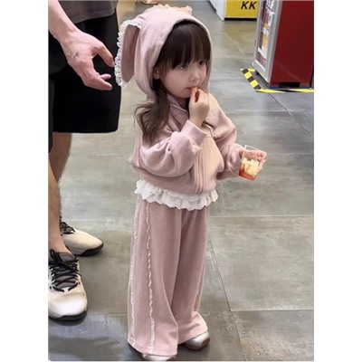 Милейший детский костюм - зайчик