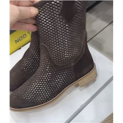 Готовые серии Натуральная замша Перфорация Без подклада В размер Без молнии Легко обуваются  Подъём хороший