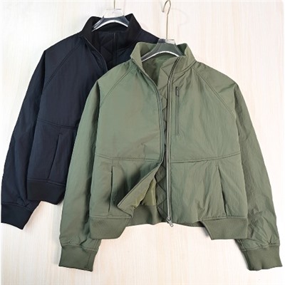 Изысканная и шикарная водоотталкивающая стеганая куртка с воротником-стойкой LULULEMO*N