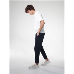 Hose im Slim-Fit mit elastischem Bund