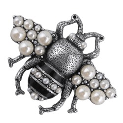 Брошь (Майорка белая, эмаль черная; покрытие античное серебро), Есть комплект