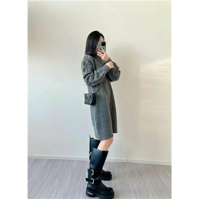 Женское вязаное платье  Min*t Velve*t