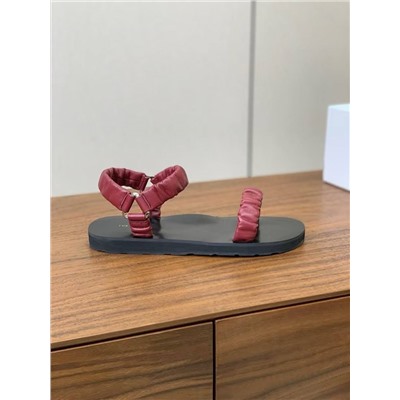 Женские босоножки на плоской подошве   ЗЕ РО*У