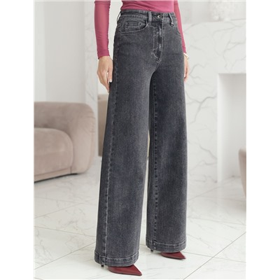 Джинсы трубы с декоративной стиркой из эластичного плотного денима