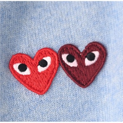 Лёгкий шерстяной кардиган с вышитым сердцем