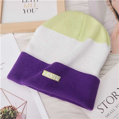 Вязанная шапка ЛЕВАЙ*С в полоску