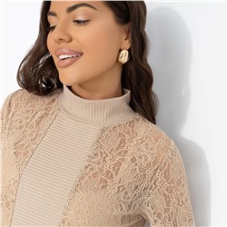 Футболка с кружевом, Фирменное приветствие (капучино)