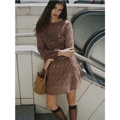 Платье по колено с абстрактным принтом, PL1750/cur