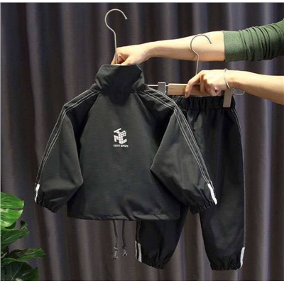 Ветровка + штаны для мальчиков