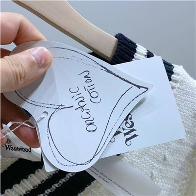 Свитер с V-образным вырезом Vivienn*e Westwoo*d