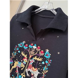 Женская толстовка с воротником поло и вышитым принтом