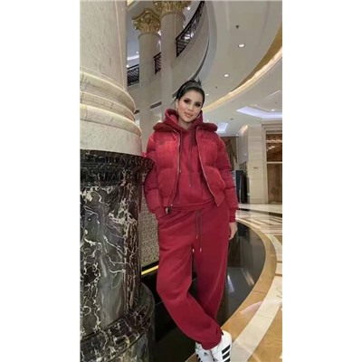 Костюм тройка