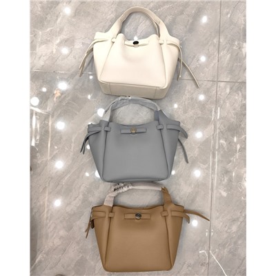 Сумка женская арт 16829  Натуральная кожа  В комплекте кожаный ремень Размер 23×22×12 Голубой