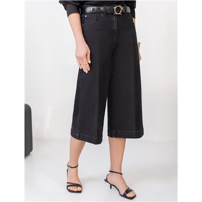 Джинсовые шорты бермуды со стрелками из эластичного денима