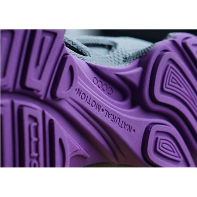 Мужские и женские кроссовки  ЭКК*О