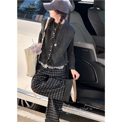 Жилет + водолазка для девочек