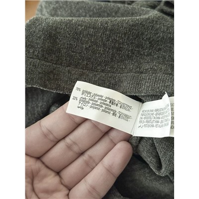 Женский лонгслив с открытыми плечами и объемным декором  ЗАР*А