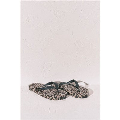 Chanclas anchas animal print