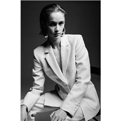 Жакет женский H&*M из фактурной ткани на подкладе с накладными карманами