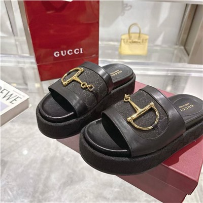 Сабо на толстой подошве ГУЧЧ*И