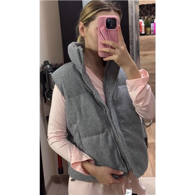 Женский короткий жилет без рукавов с воротником-стойкой