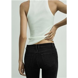 Jeans skinny tiro medio