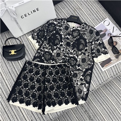 Распродажа костюм