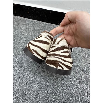 Женские кожаные(конский волос) лоферы с принтом "зебра" РИВЕРЛАЙ*Н