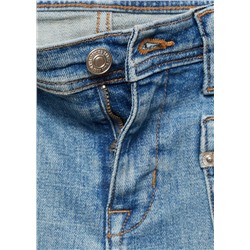 Jeans capri bolsillos