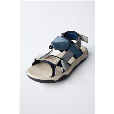 TECHNICAL SANDAL