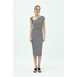 VESTIDO ESCOTE ASIMÉTRICO