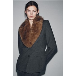 BLAZER ENTALLADA CUELLO EFECTO PELO ZW COLLECTION