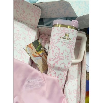 Термокружка  в подарочной, упаковке с чехлом и трубочкой