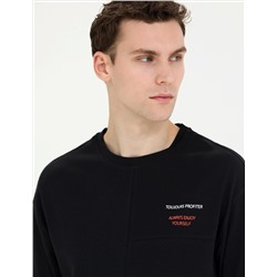 Siyah Regular Fit Bisiklet Yaka Tişört