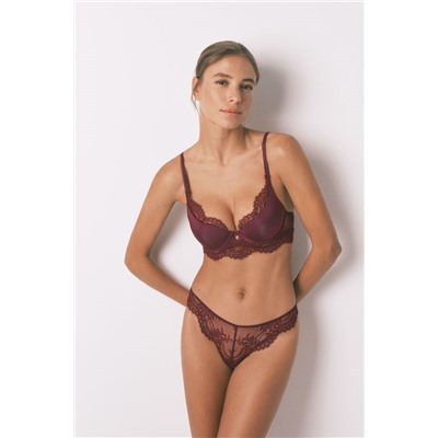 Tanga encaje tul vino