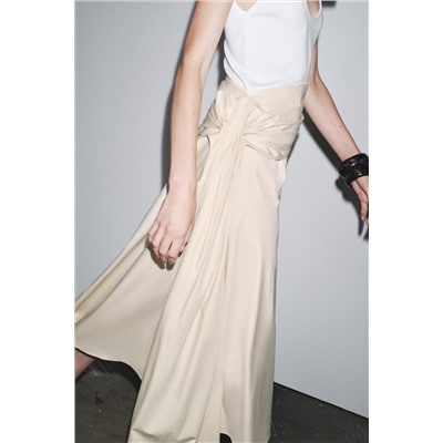 CONTRAST PLEATED DRESS