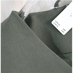 Женский стильный, слегка эластичный жакет, с отворотами на одной пуговице