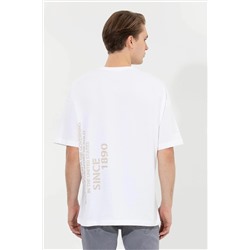 Erkek Beyaz Oversize Bisiklet Yaka Tişört