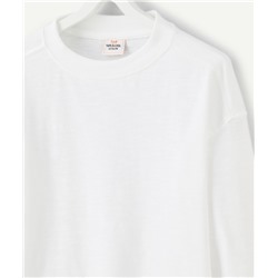 Boy's long-sleeved white cotton t-shirt