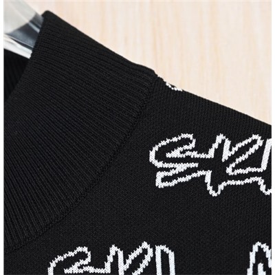 Женский трикотажный свитер  М КОР*С