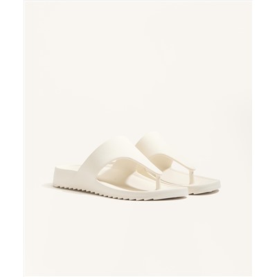 Sandalia baño corte T