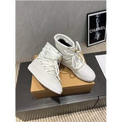 Зимние ботинки