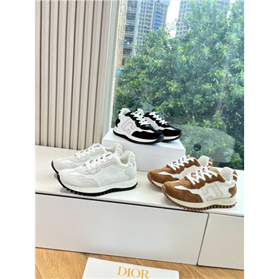 Кроссовки качество  люкс натуральная кожа