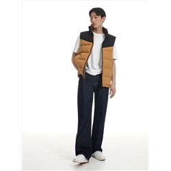 Weste mit Taschen und Stehkragen