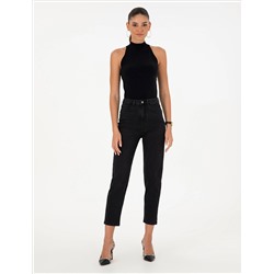 Siyah Mom Fit Geniş Kalıp Jean Pantolon