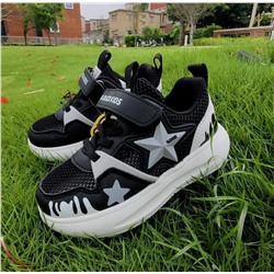 Легкие кроссовки для мальчиков и девочек в сеточку. Отлично подходят на лето