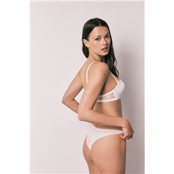 Braga brasileña encaje y tul blanco