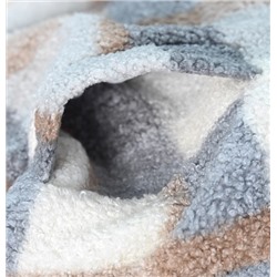 Женская теплая толстовка с воротником-стойкой