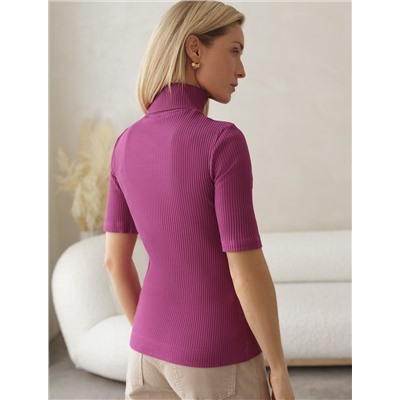 Водолазка из фактурного трикотажа в рубчик