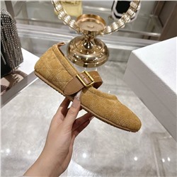 Туфли с ремешком на плоской подошве ДИО*Р